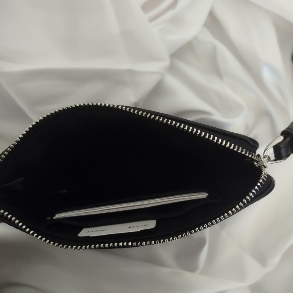 Coach Wristlet - Picture 6 of 9